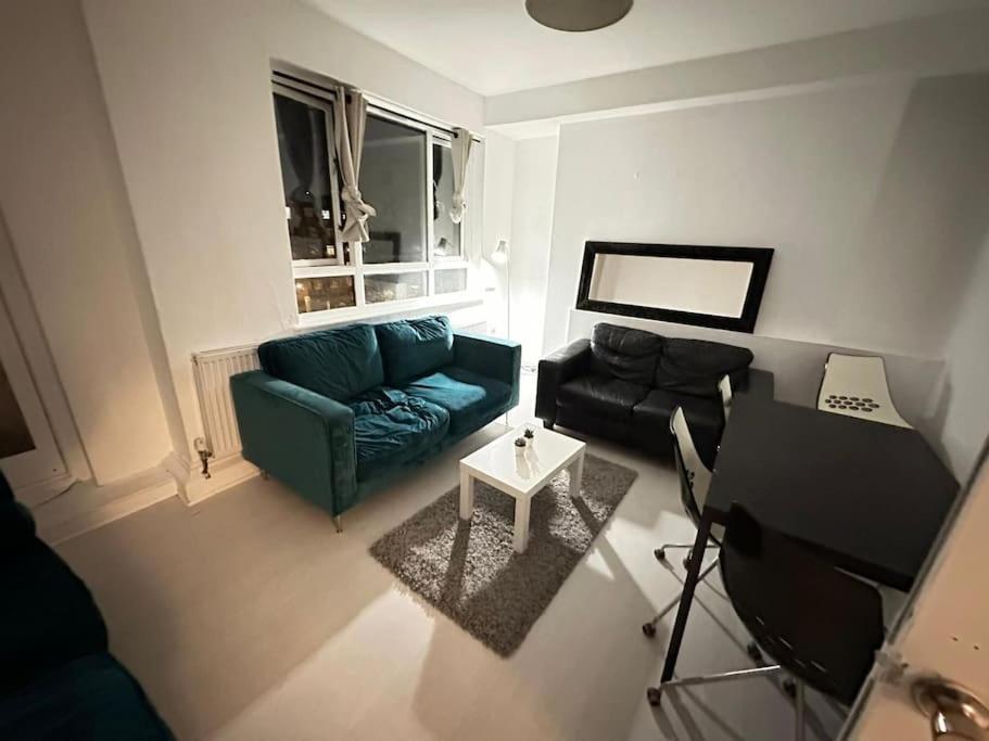 3 Bedroom Flat Kings Cross 런던 외부 사진